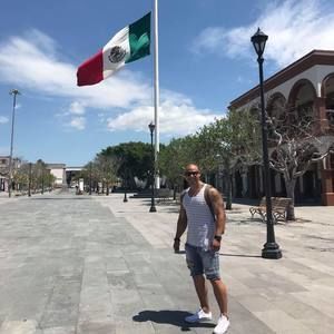 Meet your Posher, Rafael